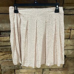 Patel cheetah pleated skirt!